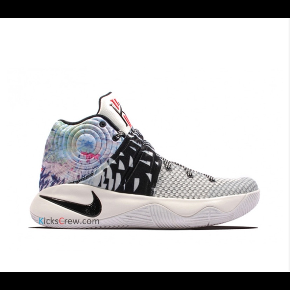 Nike Kyrie 2 
Basketball Shoes/Sneakers